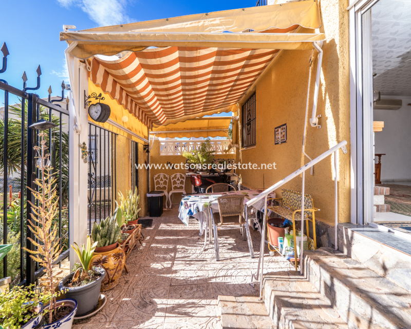 Resale - Fristaende Villa - Urb. La Marina