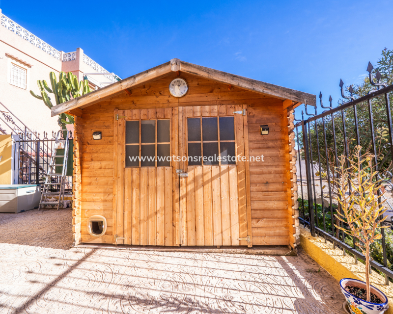 Resale - Fristaende Villa - Urb. La Marina