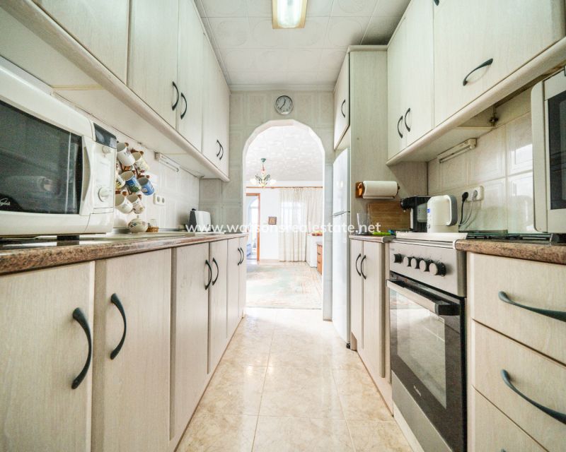 Resale - Fristaende Villa - Urb. La Marina