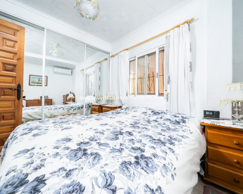 Resale - Fristaende Villa - Urb. La Marina