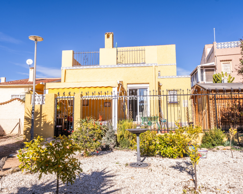 Resale - Fristaende Villa - Urb. La Marina