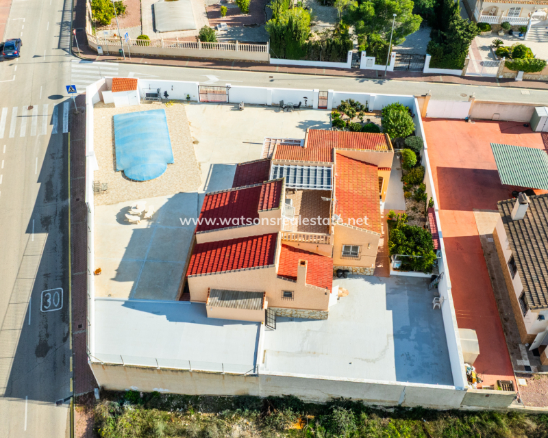 Resale - Fristaende Villa - Urb. La Marina