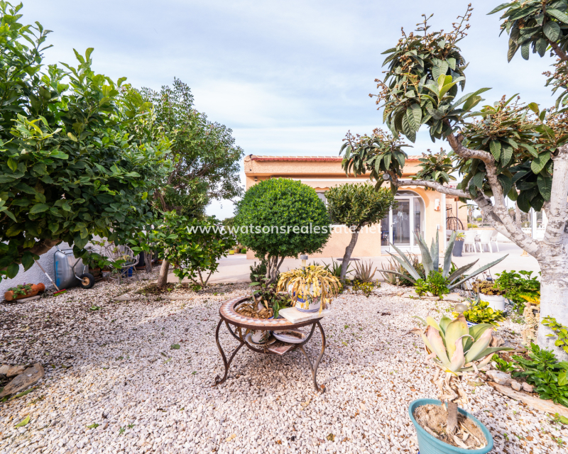 Resale - Fristaende Villa - Urb. La Marina