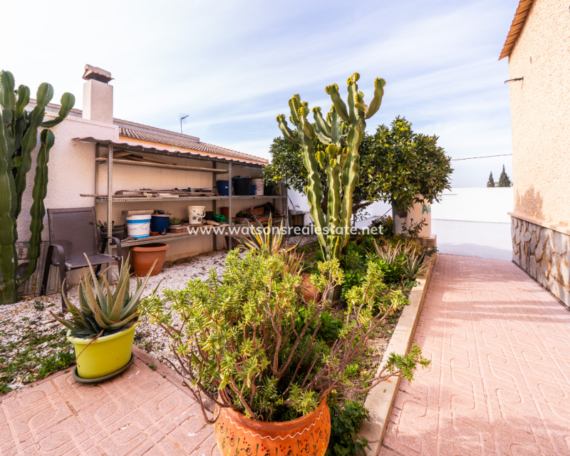 Resale - Fristaende Villa - Urb. La Marina