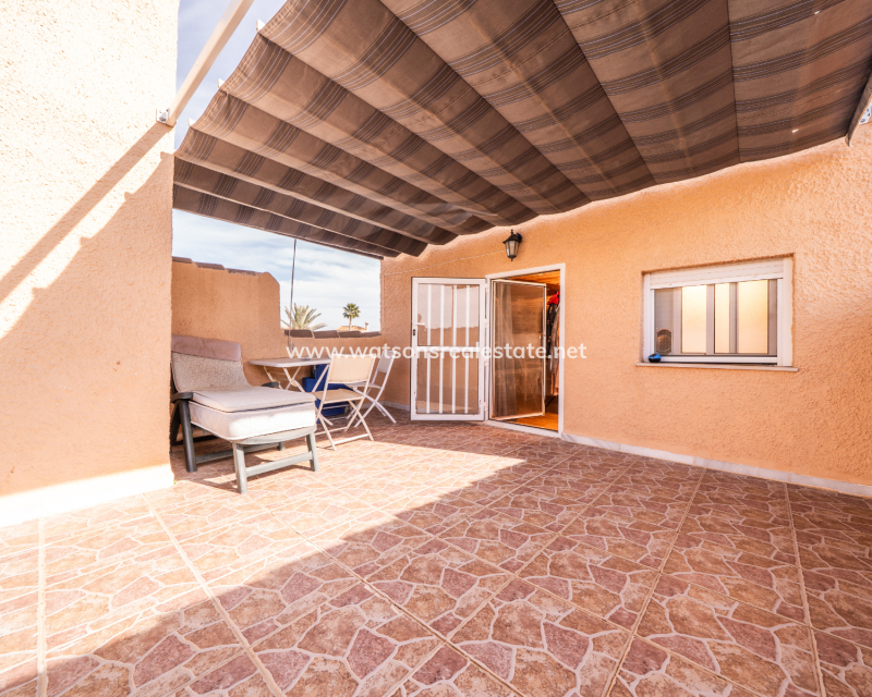 Resale - Fristaende Villa - Urb. La Marina