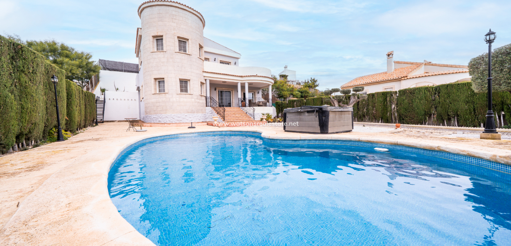 Resale - Fristaende Villa - Urb. La Marina