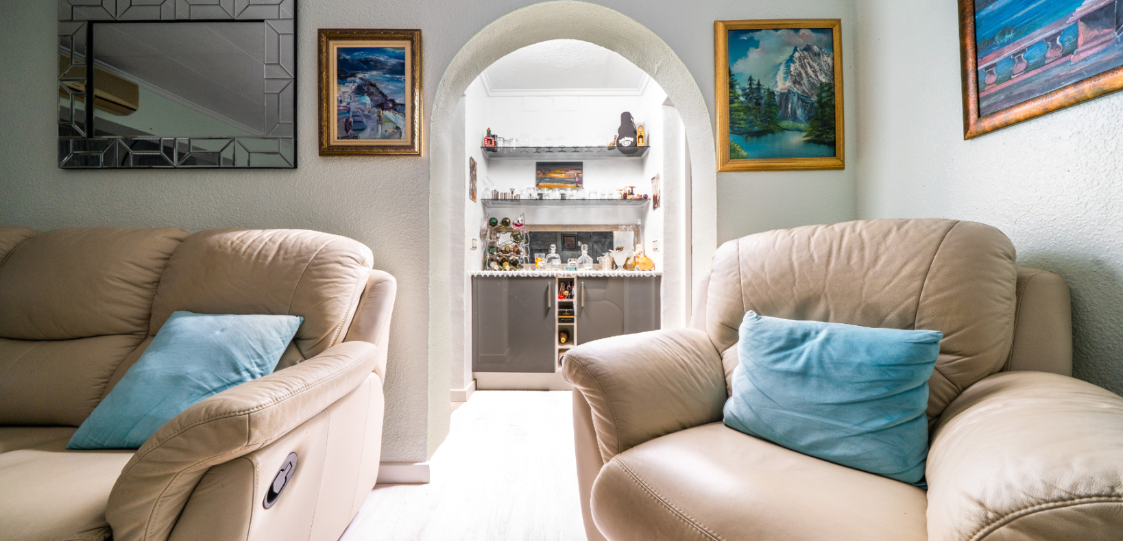 Resale - Fristaende Villa - Urb. La Marina