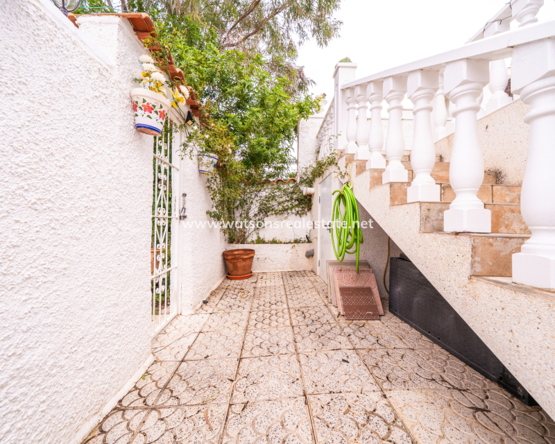 Resale - Fristaende Villa - Urb. La Marina