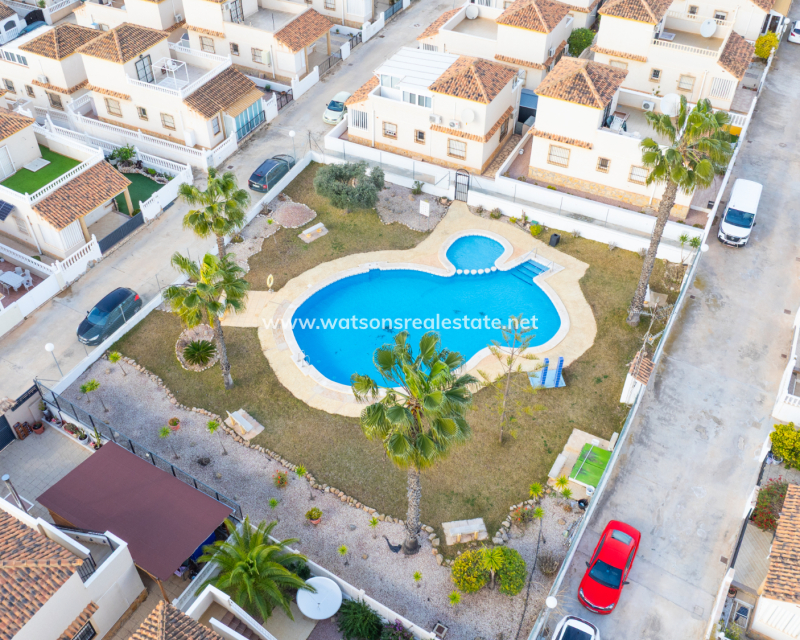 Resale - Fristaende Villa - Urb. La Marina