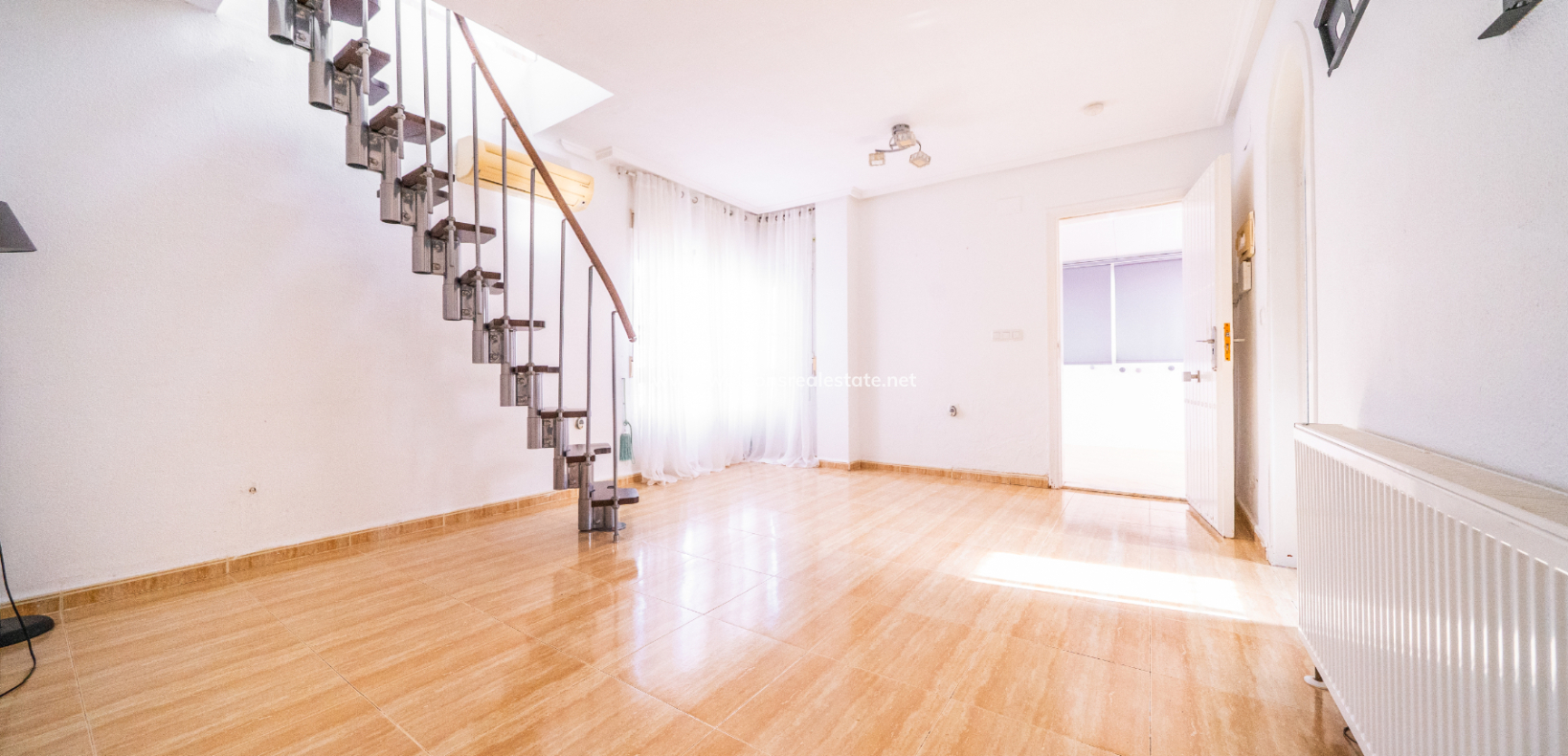 Resale - Fristaende Villa - Urb. La Marina