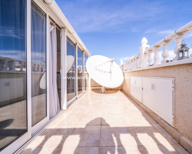 Resale - Fristaende Villa - Urb. La Marina