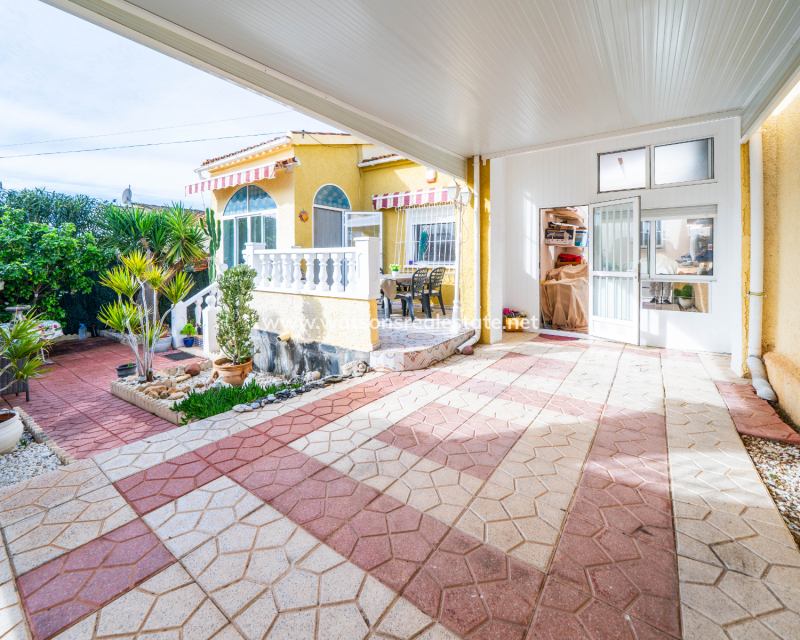 Resale - Fristaende Villa - Urb. La Marina