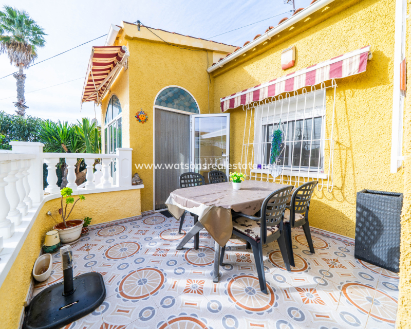 Resale - Fristaende Villa - Urb. La Marina