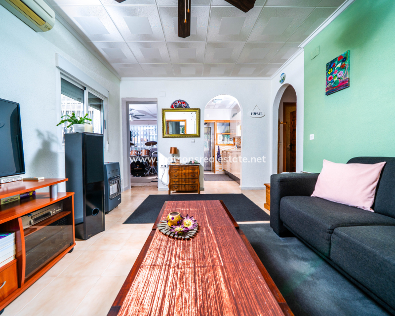 Resale - Fristaende Villa - Urb. La Marina