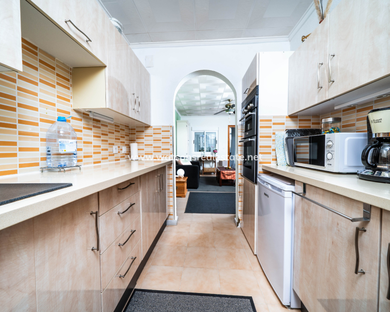 Resale - Fristaende Villa - Urb. La Marina