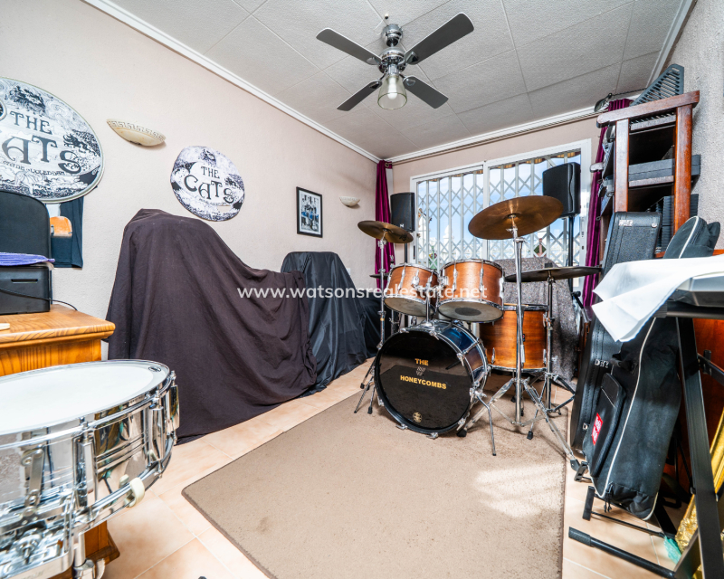 Resale - Fristaende Villa - Urb. La Marina