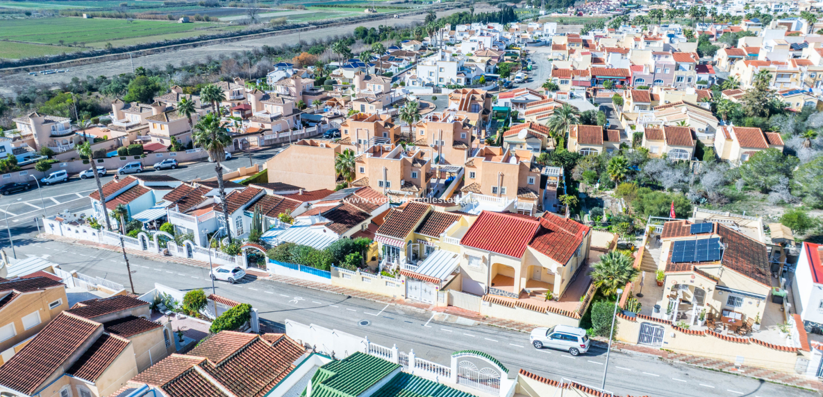 Resale - Fristaende Villa - Urb. La Marina