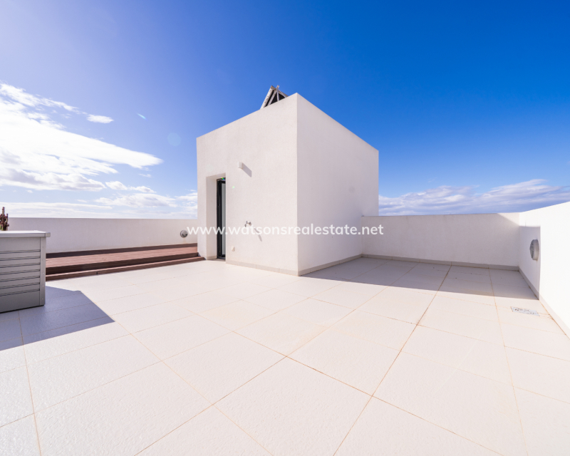 Resale - Fristaende Villa - Urb. La Marina