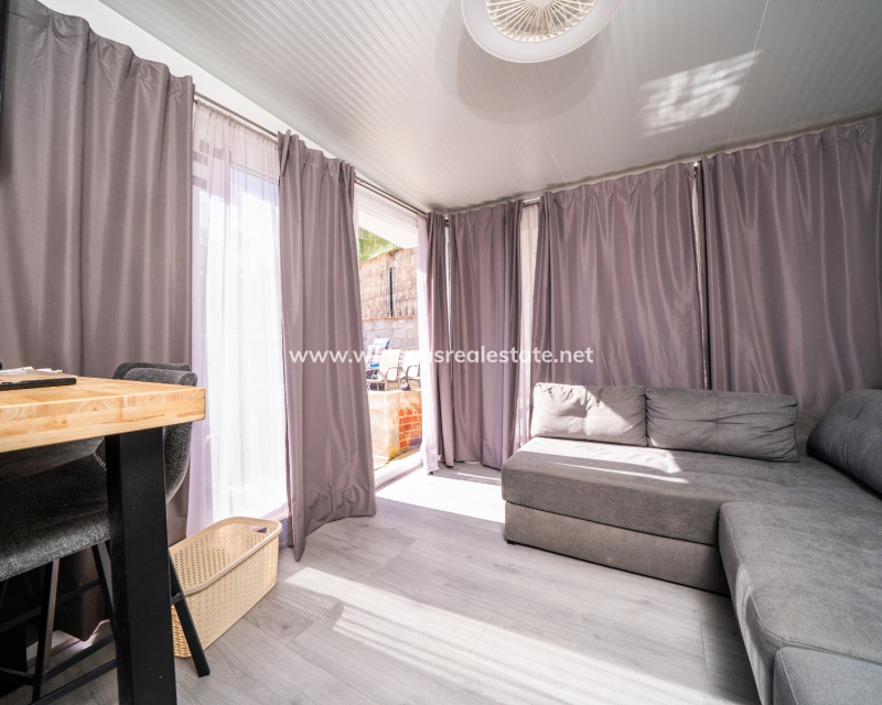 Resale - Fristaende Villa - Urb. La Marina