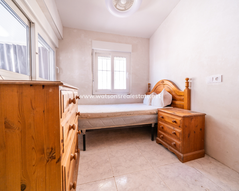 Resale - Fristaende Villa - Urb. La Marina