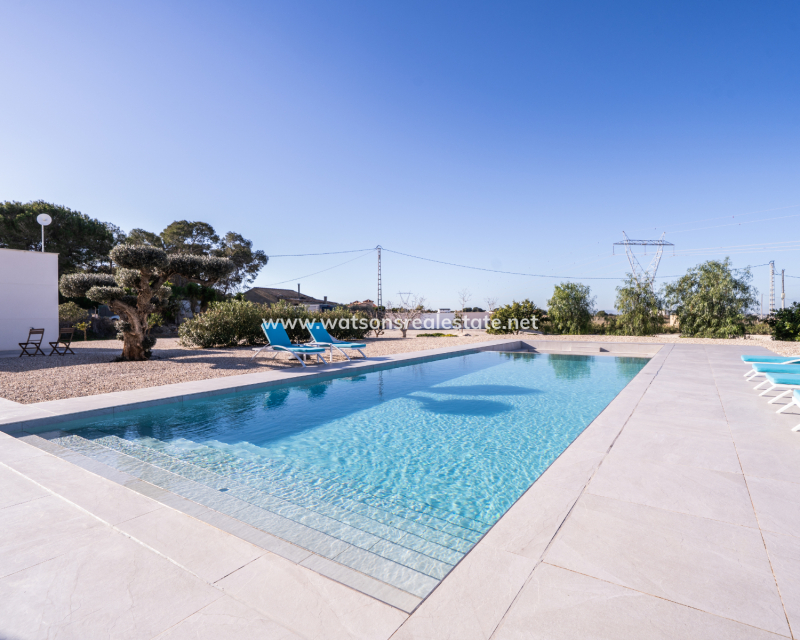 Resale - Fristaende Villa - Urb. La Marina