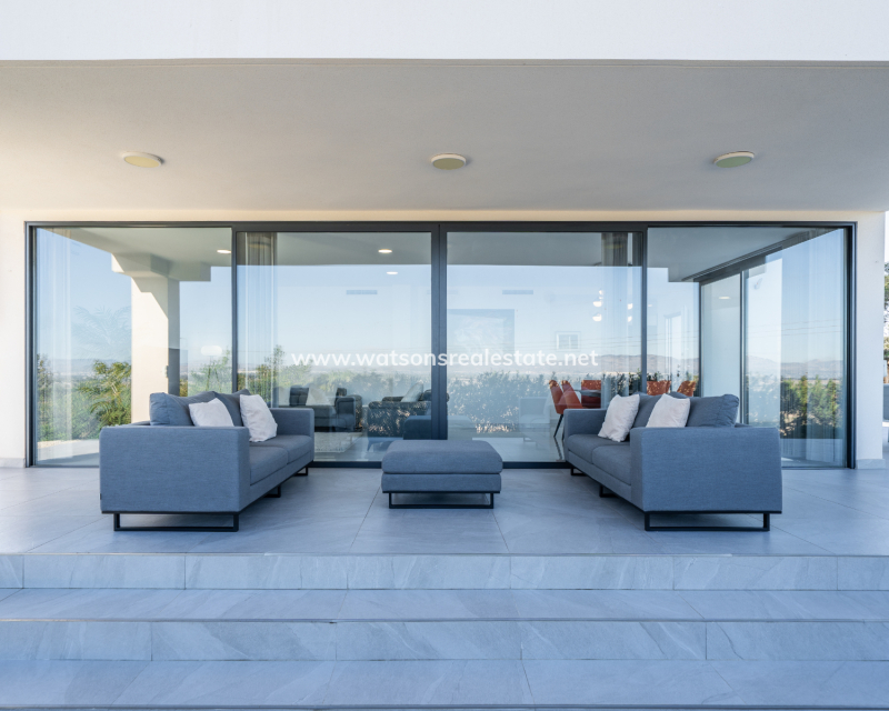 Resale - Fristaende Villa - Urb. La Marina