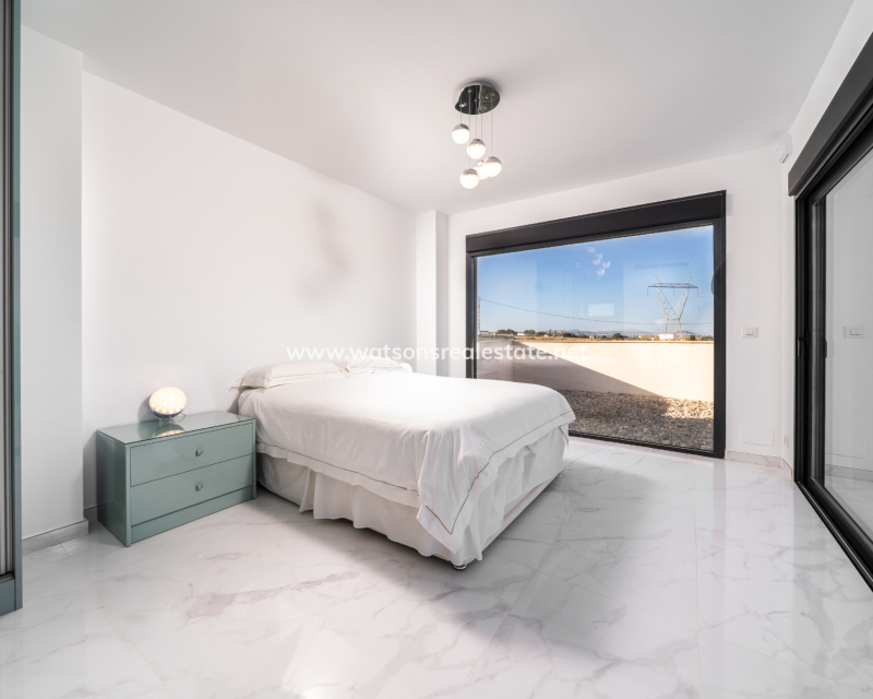 Resale - Fristaende Villa - Urb. La Marina