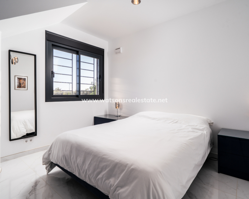 Resale - Fristaende Villa - Urb. La Marina