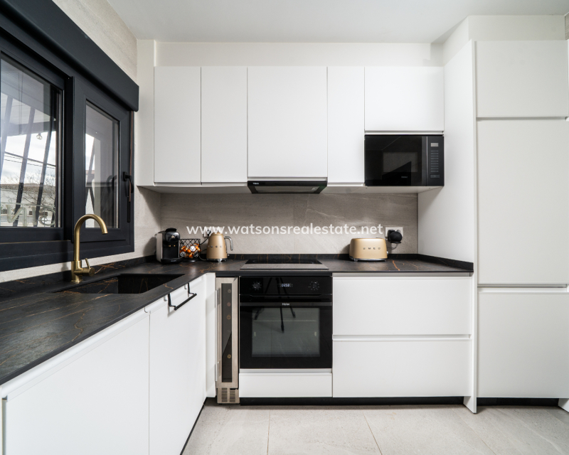 Resale - Fristaende Villa - Urb. La Marina