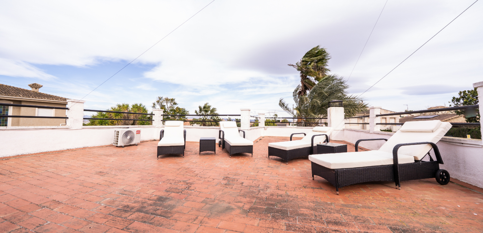 Resale - Fristaende Villa - Urb. La Marina