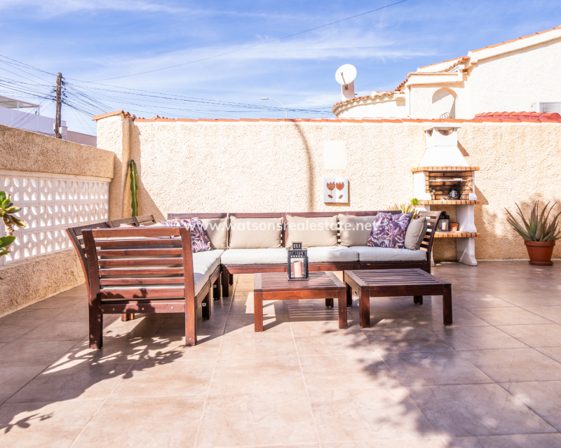 Resale - Fristaende Villa - Urb. La Marina