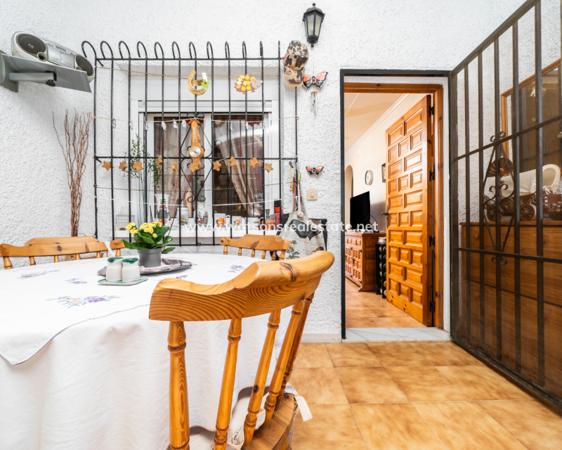 Resale - Fristaende Villa - Urb. La Marina