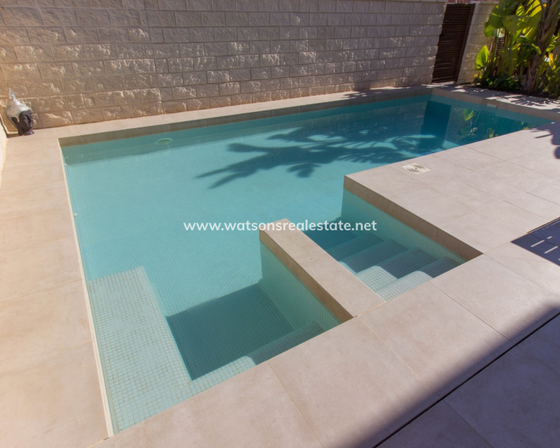 Resale - Fristaende Villa - Urb. La Marina