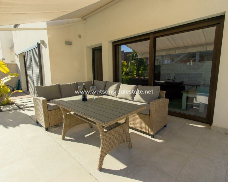 Resale - Fristaende Villa - Urb. La Marina