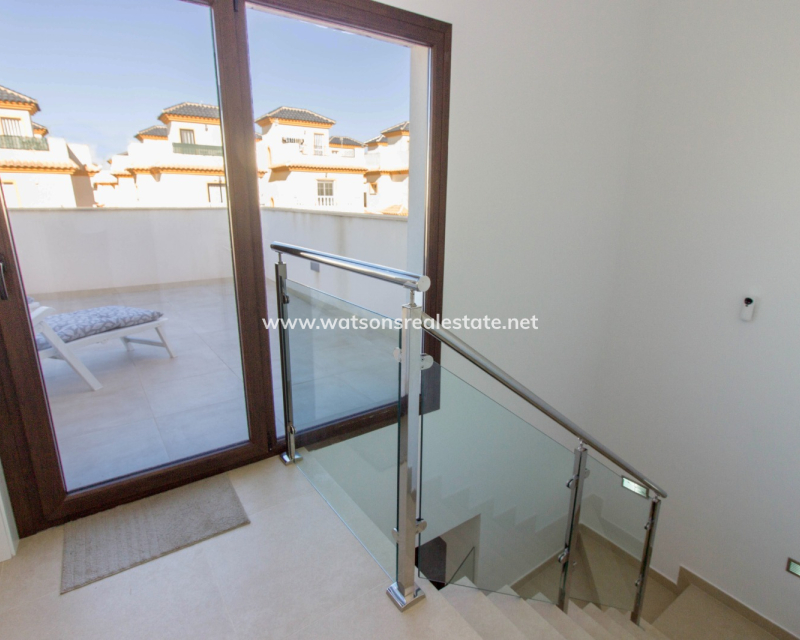Resale - Fristaende Villa - Urb. La Marina