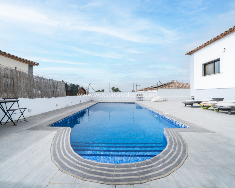 Resale - Fristaende Villa - Urb. La Marina