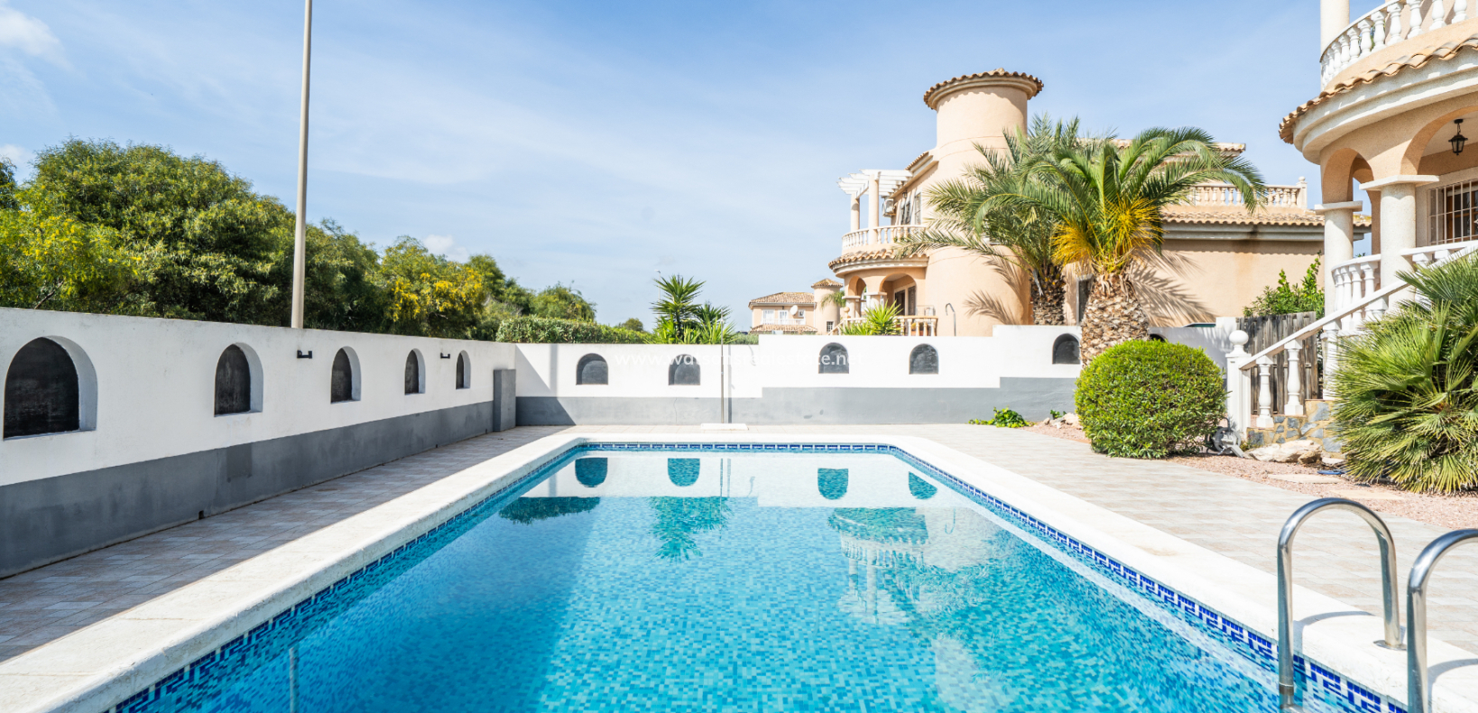 Resale - Fristaende Villa - Urb. La Marina