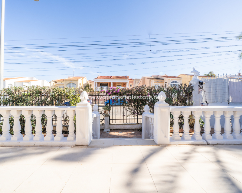Resale - Fristaende Villa - Urb. La Marina