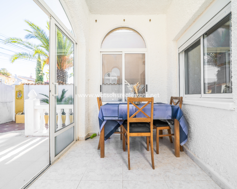 Resale - Fristaende Villa - Urb. La Marina