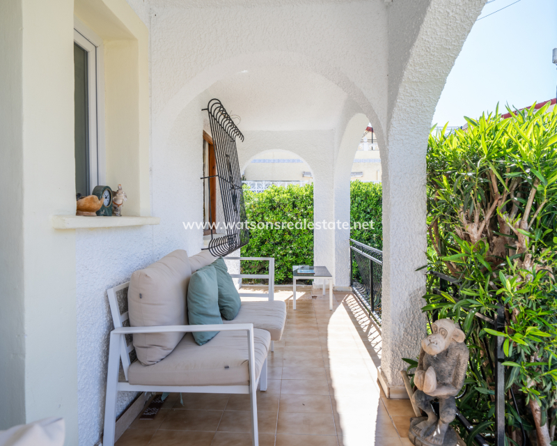 Resale - Fristaende Villa - Urb. La Marina