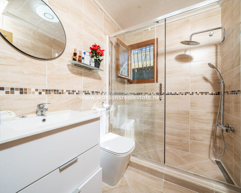 Resale - Fristaende Villa - Urb. La Marina