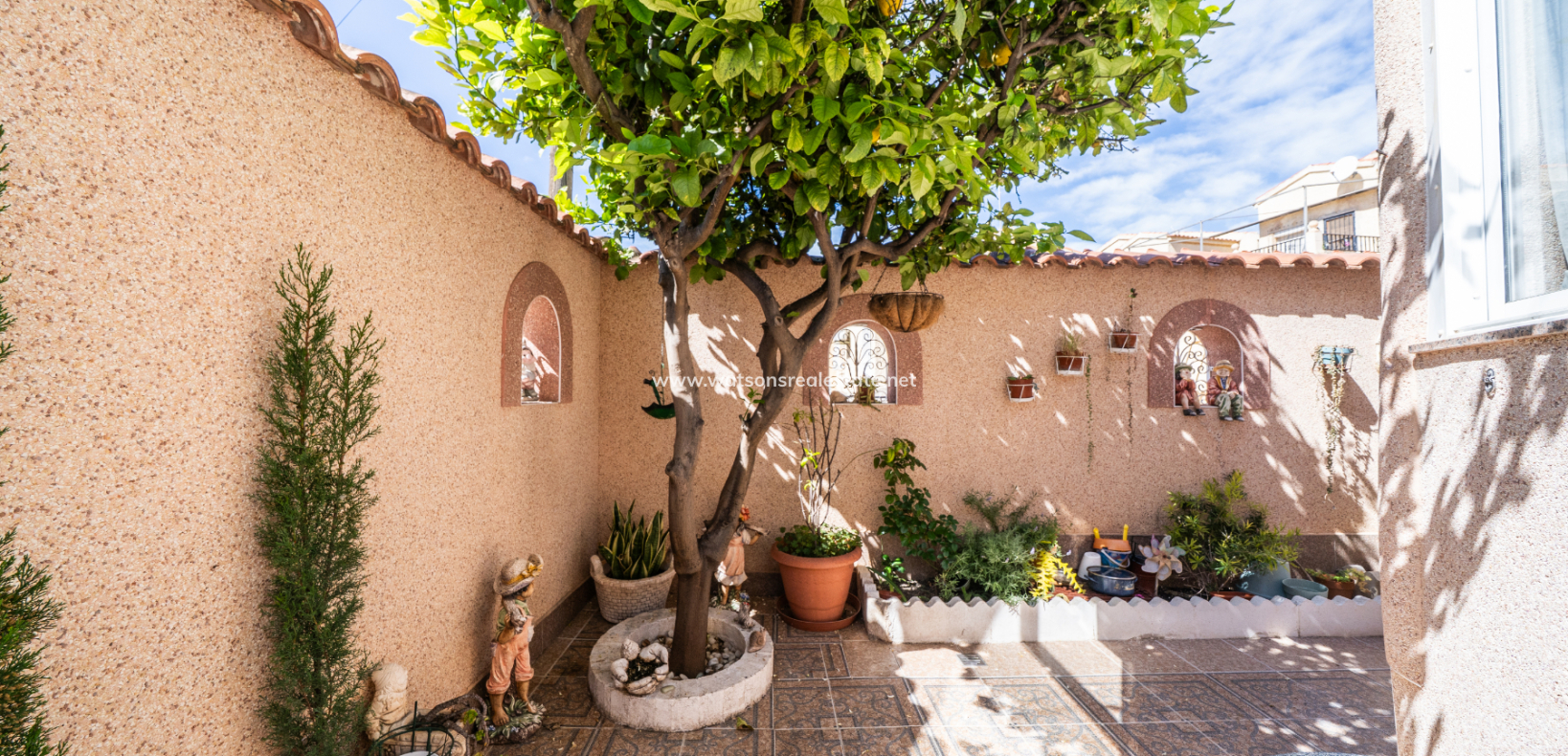 Resale - Fristaende Villa - Urb. La Marina