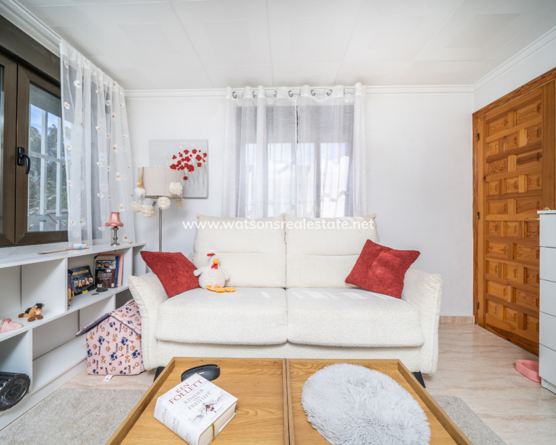 Resale - Fristaende Villa - Urb. La Marina