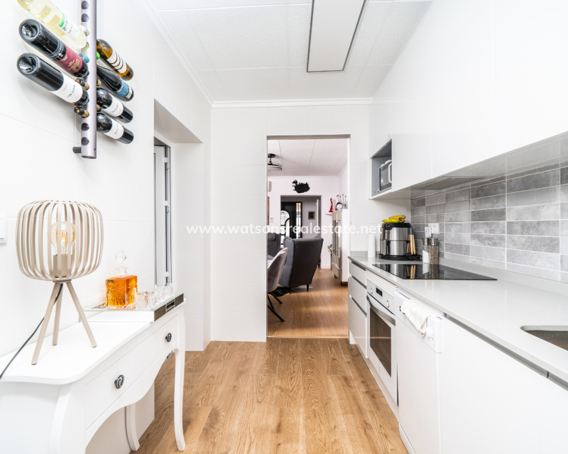 Resale - Fristaende Villa - Urb. La Marina