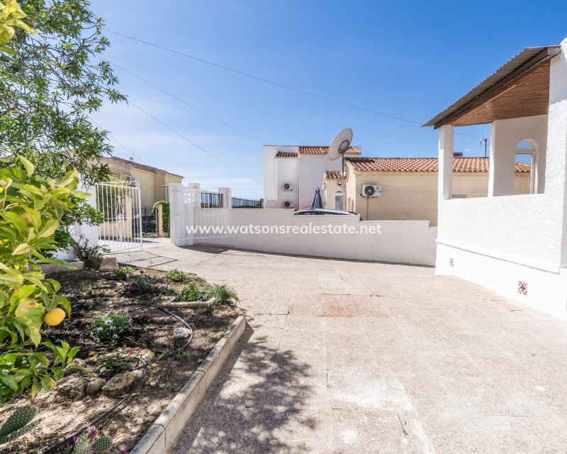 Resale - Fristaende Villa - Urb. La Marina