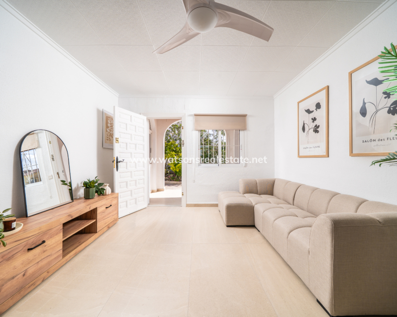 Resale - Fristaende Villa - Urb. La Marina