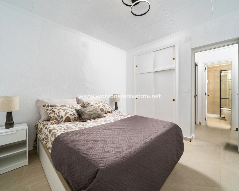 Resale - Fristaende Villa - Urb. La Marina