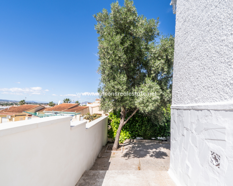 Resale - Fristaende Villa - Urb. La Marina