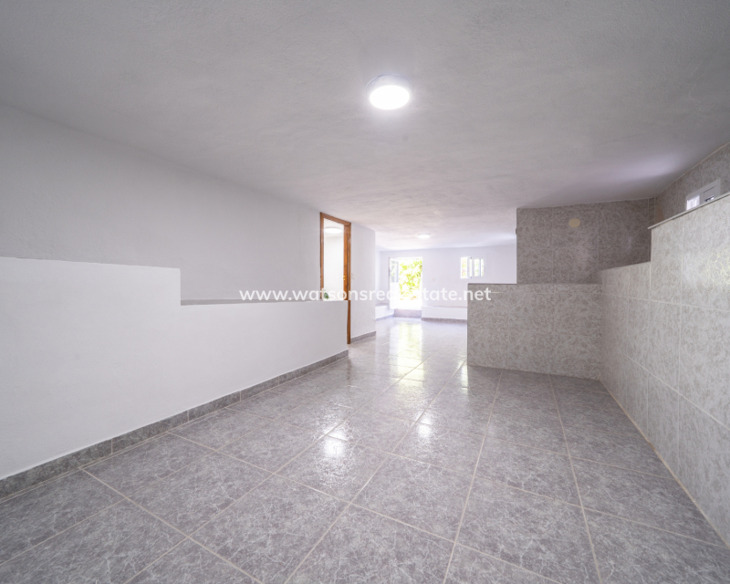 Resale - Fristaende Villa - Urb. La Marina