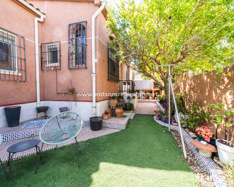 Resale - Fristaende Villa - Urb. La Marina